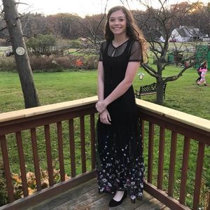 Meet your Posher, Leeah